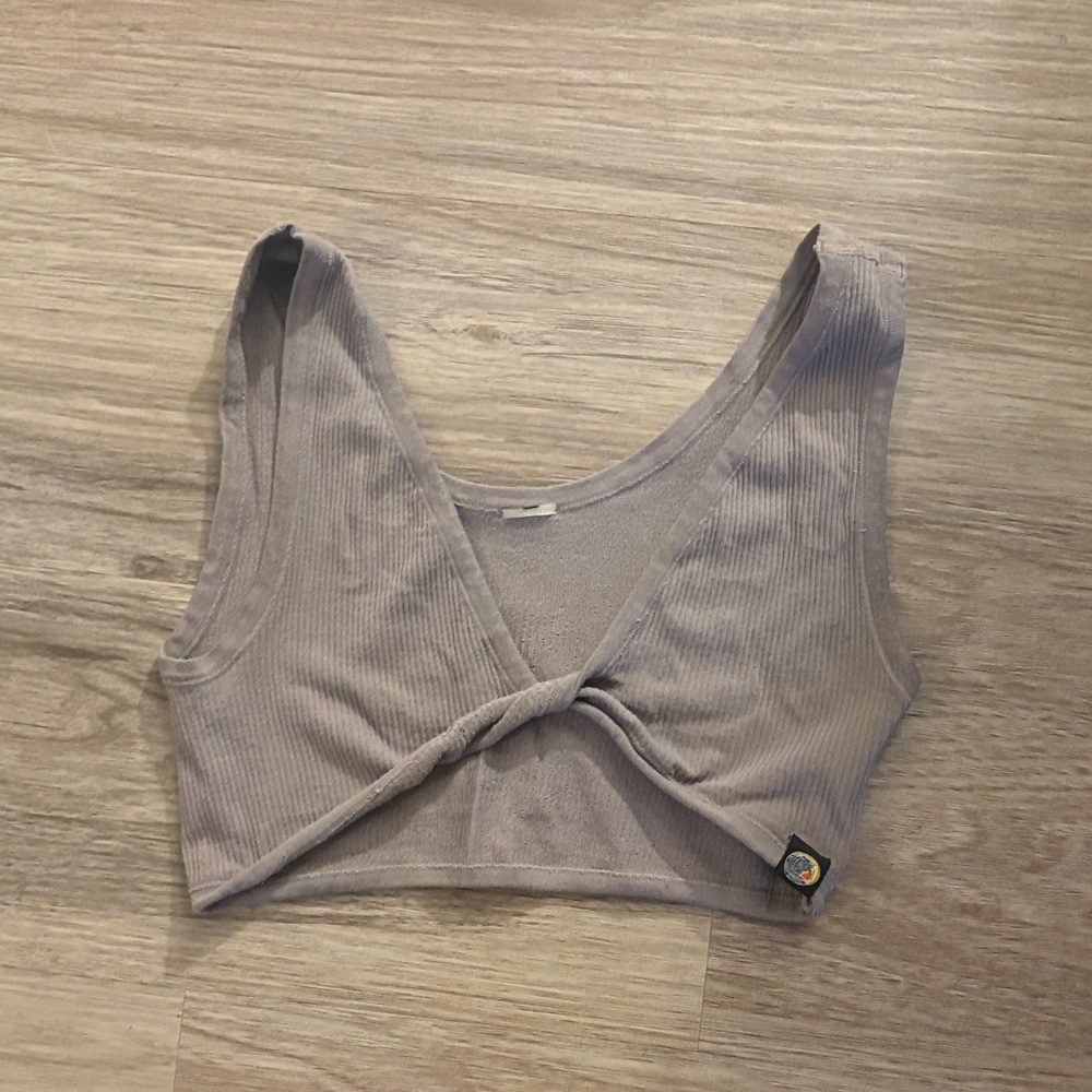 Kai Aloha Knot Front Ribbed Crop Top - Light Gray/purple